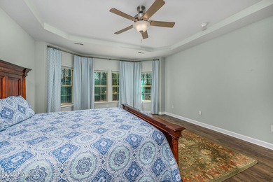 Beautifully maintained 2018 move-in ready single-level home with on Farmstead Golf Links in North Carolina - for sale on GolfHomes.com, golf home, golf lot