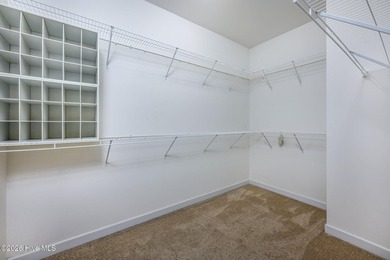 Beautifully maintained 2018 move-in ready single-level home with on Farmstead Golf Links in North Carolina - for sale on GolfHomes.com, golf home, golf lot