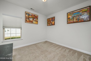 Beautifully maintained 2018 move-in ready single-level home with on Farmstead Golf Links in North Carolina - for sale on GolfHomes.com, golf home, golf lot