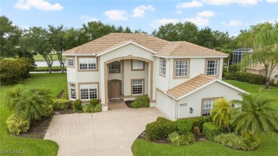 Looking for a Spacious S Ft Myers home with a huge yard w golf & on Cross Creek Country Club in Florida - for sale on GolfHomes.com, golf home, golf lot