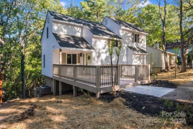 Welcome to this beautifully renovated 2BR/2BA home nestled in on Tega Cay Golf Club in South Carolina - for sale on GolfHomes.com, golf home, golf lot