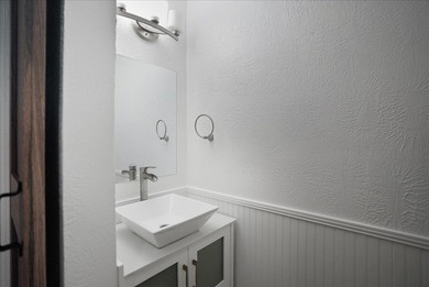 Enjoy effortless living in this stylishly renovated 2-bedroom, 1 on Rockport Country Club in Texas - for sale on GolfHomes.com, golf home, golf lot