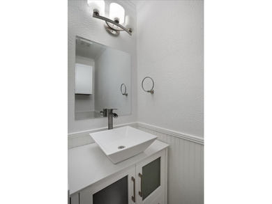 Enjoy effortless living in this stylishly renovated 2-bedroom, 1 on Rockport Country Club in Texas - for sale on GolfHomes.com, golf home, golf lot