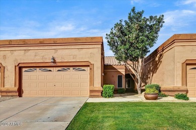 Discover your perfect lock-and-leave home! Just under 1,500 sq on Westbrook Village / Vista Golf Course in Arizona - for sale on GolfHomes.com, golf home, golf lot