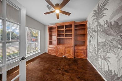 Elegantly updated home located on a spacious corner lot in the on Stewart Peninsula Golf Course in Texas - for sale on GolfHomes.com, golf home, golf lot