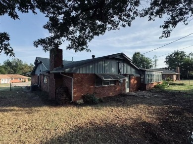 For Sale - Spacious 3 Bed / 2 Bath Home + Workshop | Midwest on Midwest City Municipal Golf Course in Oklahoma - for sale on GolfHomes.com, golf home, golf lot