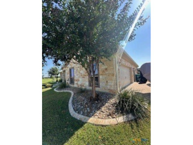 This stunning 4 bedroom, 2 bath home with a sparkling pool is on Gatesville Country Club in Texas - for sale on GolfHomes.com, golf home, golf lot
