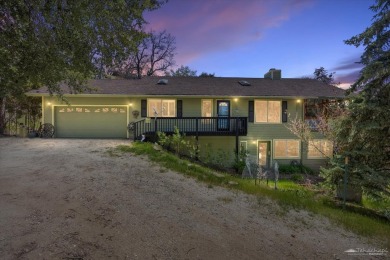 First time on the market!!!! This stunning picturesque 1994 on Oak Tree Country Club in California - for sale on GolfHomes.com, golf home, golf lot