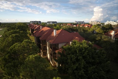 Top-Floor Corner Unit - Beautifully Updated 3-Bedroom Condo in on Feather Sound Country Club in Florida - for sale on GolfHomes.com, golf home, golf lot