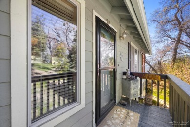 First time on the market!!!! This stunning picturesque 1994 on Oak Tree Country Club in California - for sale on GolfHomes.com, golf home, golf lot