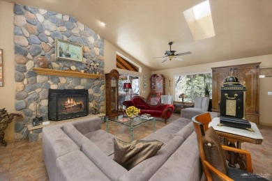 First time on the market!!!! This stunning picturesque 1994 on Oak Tree Country Club in California - for sale on GolfHomes.com, golf home, golf lot