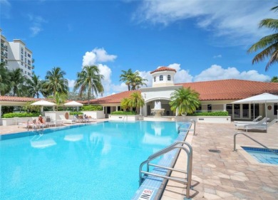 Stunning 2/2 condo in the heart of Aventura! Walk in closets in on Turnberry Isle Resort and Club in Florida - for sale on GolfHomes.com, golf home, golf lot