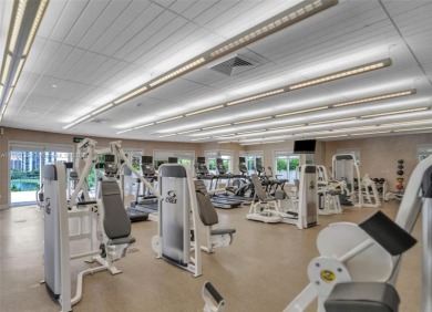 Stunning 2/2 condo in the heart of Aventura! Walk in closets in on Turnberry Isle Resort and Club in Florida - for sale on GolfHomes.com, golf home, golf lot