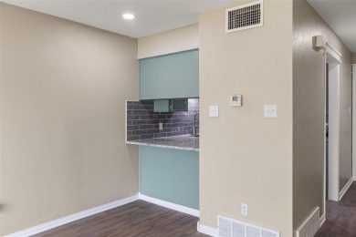 AMAZING OPPORTUNITY to own Lakefront property in DeCordova Bend on De Cordova Bend Country Club in Texas - for sale on GolfHomes.com, golf home, golf lot