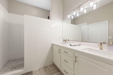 Great newer build in the very desirable Bloomington Hills North on St. George Golf Course in Utah - for sale on GolfHomes.com, golf home, golf lot