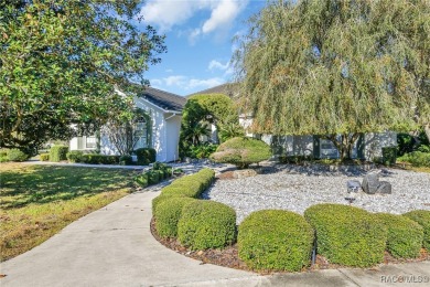 Nicely elevated gorgeous 'custom' 3 bedroom, 3 bath golf course on Southern Woods Golf Club in Florida - for sale on GolfHomes.com, golf home, golf lot