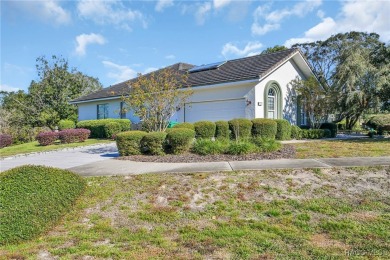 Nicely elevated gorgeous 'custom' 3 bedroom, 3 bath golf course on Southern Woods Golf Club in Florida - for sale on GolfHomes.com, golf home, golf lot