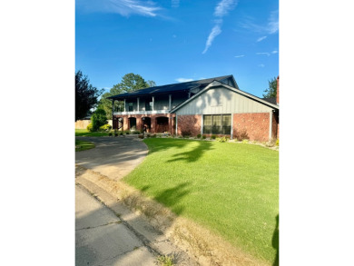 Located in The Country Club Estates of Idabel, this charming 3/4 on Idabel Country Club in Oklahoma - for sale on GolfHomes.com, golf home, golf lot