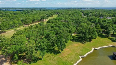 Waterfront lot on protected cove in sought after Pinnacle Club a on Pinnacle Golf and Boat Club in Texas - for sale on GolfHomes.com, golf home, golf lot