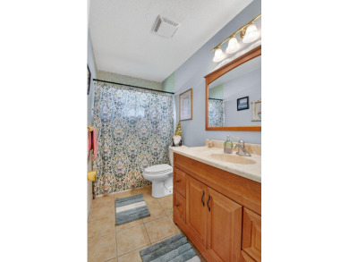 Spacious 2BR/2BA on Large Corner Lot in Leisureville! Bright and on Leisureville Community Golf Course in Florida - for sale on GolfHomes.com, golf home, golf lot
