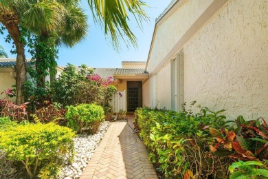 Sun-filled 2-bedroom villa with views of the golf course on Hunters Run Golf and Country Club in Florida - for sale on GolfHomes.com, golf home, golf lot