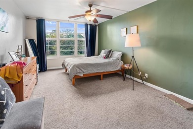 Beautifully remodeled 3-bedroom, 2.5-bath F-model condo with 1 on Palm-Aire Country Club and Resort - Palms in Florida - for sale on GolfHomes.com, golf home, golf lot