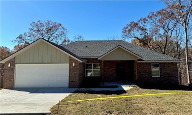 AWWWW, NEW home smell is the BEST! Quality NEW home looking for on Branchwood Golf Course in Arkansas - for sale on GolfHomes.com, golf home, golf lot