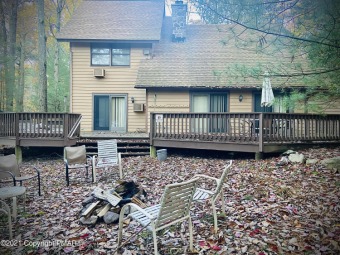 -SELLER HAS ACCEPTED AN OFFER. STILL TAKING BACK UP OFFERS -Turn on Split Rock Resort and Country Club in Pennsylvania - for sale on GolfHomes.com, golf home, golf lot