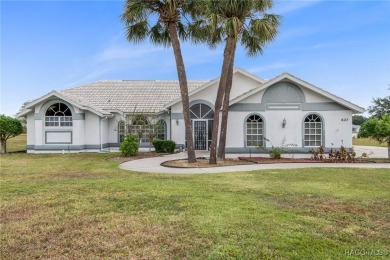 Your canvas awaits your ideas and decorating style. This 1992 on Citrus Hills Golf Club in Florida - for sale on GolfHomes.com, golf home, golf lot