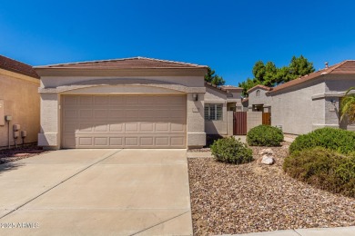 Beautiful patio home in the gated golf community of Ravenswood! on Raven Golf Club At South Mountain in Arizona - for sale on GolfHomes.com, golf home, golf lot