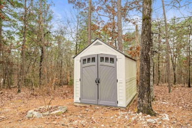 Welcome to this delightful one-level home located next to the on Coronado Golf Course in Arkansas - for sale on GolfHomes.com, golf home, golf lot