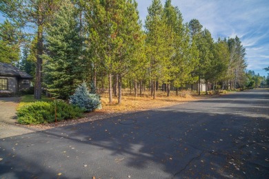 Discover one of the last remaining opportunities to build your on Sunriver Woodlands Golf Course in Oregon - for sale on GolfHomes.com, golf home, golf lot