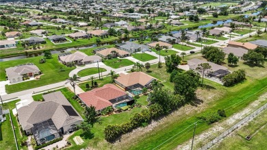 Spacious 4-Bedroom Pool Home in Rotonda West - Florida Living at on Pinemoor West Golf Club in Florida - for sale on GolfHomes.com, golf home, golf lot