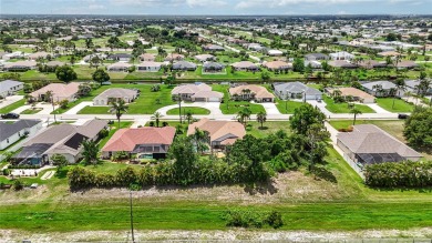 Spacious 4-Bedroom Pool Home in Rotonda West - Florida Living at on Pinemoor West Golf Club in Florida - for sale on GolfHomes.com, golf home, golf lot