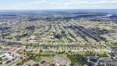 Spacious 4-Bedroom Pool Home in Rotonda West - Florida Living at on Pinemoor West Golf Club in Florida - for sale on GolfHomes.com, golf home, golf lot