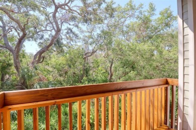 Under contract-accepting backup offers. SELLER OFFERING CREDIT on The Dunedin Country Club in Florida - for sale on GolfHomes.com, golf home, golf lot