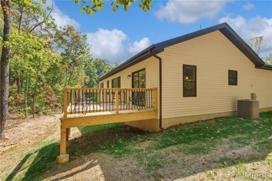 PREMIUM NEW CONSTRUCTION HOME in popular, gated Raintree on Raintree Country Club in Missouri - for sale on GolfHomes.com, golf home, golf lot