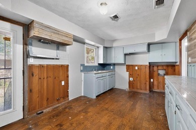 Awesome opportunity to buy in a well-established location with on Keeton Park Golf Course in Texas - for sale on GolfHomes.com, golf home, golf lot