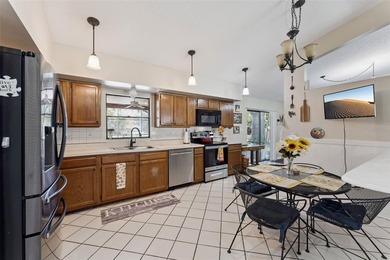 Beautiful 3-bedroom, 2-bath home in the heart of Casselberry on Casselberry Golf Club in Florida - for sale on GolfHomes.com, golf home, golf lot