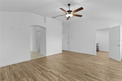 ~NO BOND~ ~2018 ROOF~ ~NO CARPET~ ~2 WALK-IN SHOWERS~ ~2016 HVAC on The Links of Spruce Creek in Florida - for sale on GolfHomes.com, golf home, golf lot