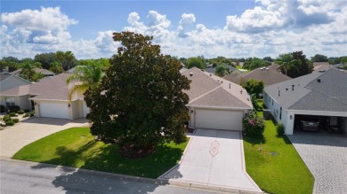 ~NO BOND~ ~2018 ROOF~ ~NO CARPET~ ~2 WALK-IN SHOWERS~ ~2016 HVAC on The Links of Spruce Creek in Florida - for sale on GolfHomes.com, golf home, golf lot