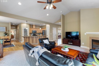 Beautifully maintained single-level home in the desirable Garden on Chinook Winds Golf Resort in Oregon - for sale on GolfHomes.com, golf home, golf lot