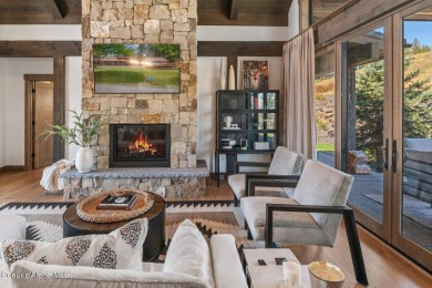 TURN-KEY LUXURY LIVING AT CDA NATIONAL RESERVE. This fully on CDA National Golf Course in Idaho - for sale on GolfHomes.com, golf home, golf lot
