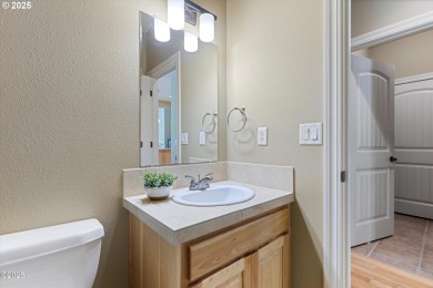 Beautifully maintained single-level home in the desirable Garden on Chinook Winds Golf Resort in Oregon - for sale on GolfHomes.com, golf home, golf lot