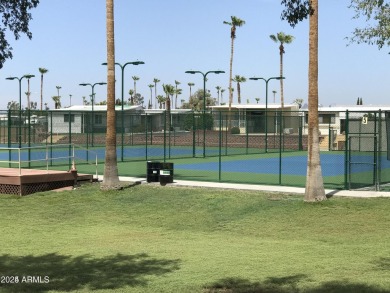 Beautifully updated 1994 park model in Carriage Manor, a premier on Fountain of the Sun Country Club in Arizona - for sale on GolfHomes.com, golf home, golf lot