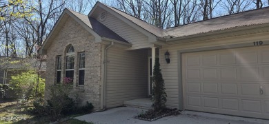 Nice three bedroom, two bath home with two car garage on Druid Hills Golf Club in Tennessee - for sale on GolfHomes.com, golf home, golf lot