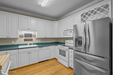 Charming Pinehurst home with Transferable Charter Membership.
 on Pinehurst Resort and Country Club in North Carolina - for sale on GolfHomes.com, golf home, golf lot