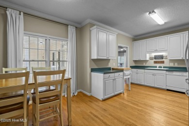 Charming Pinehurst home with Transferable Charter Membership.
 on Pinehurst Resort and Country Club in North Carolina - for sale on GolfHomes.com, golf home, golf lot