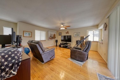 This Inviting, move in ready 3 bedroom 2 bath with an Impressive on Oak Tree Country Club in California - for sale on GolfHomes.com, golf home, golf lot