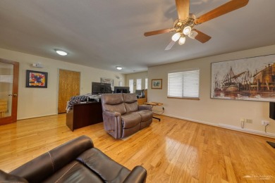 This Inviting, move in ready 3 bedroom 2 bath with an Impressive on Oak Tree Country Club in California - for sale on GolfHomes.com, golf home, golf lot